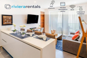 Spacious and luxurious 2 bedroom apartment wih city view and private balcony.